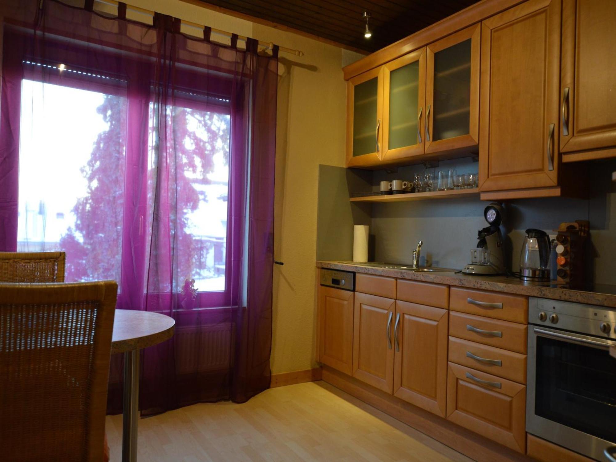 Cosy Apartment In Manderscheid With Balcony ภายนอก รูปภาพ