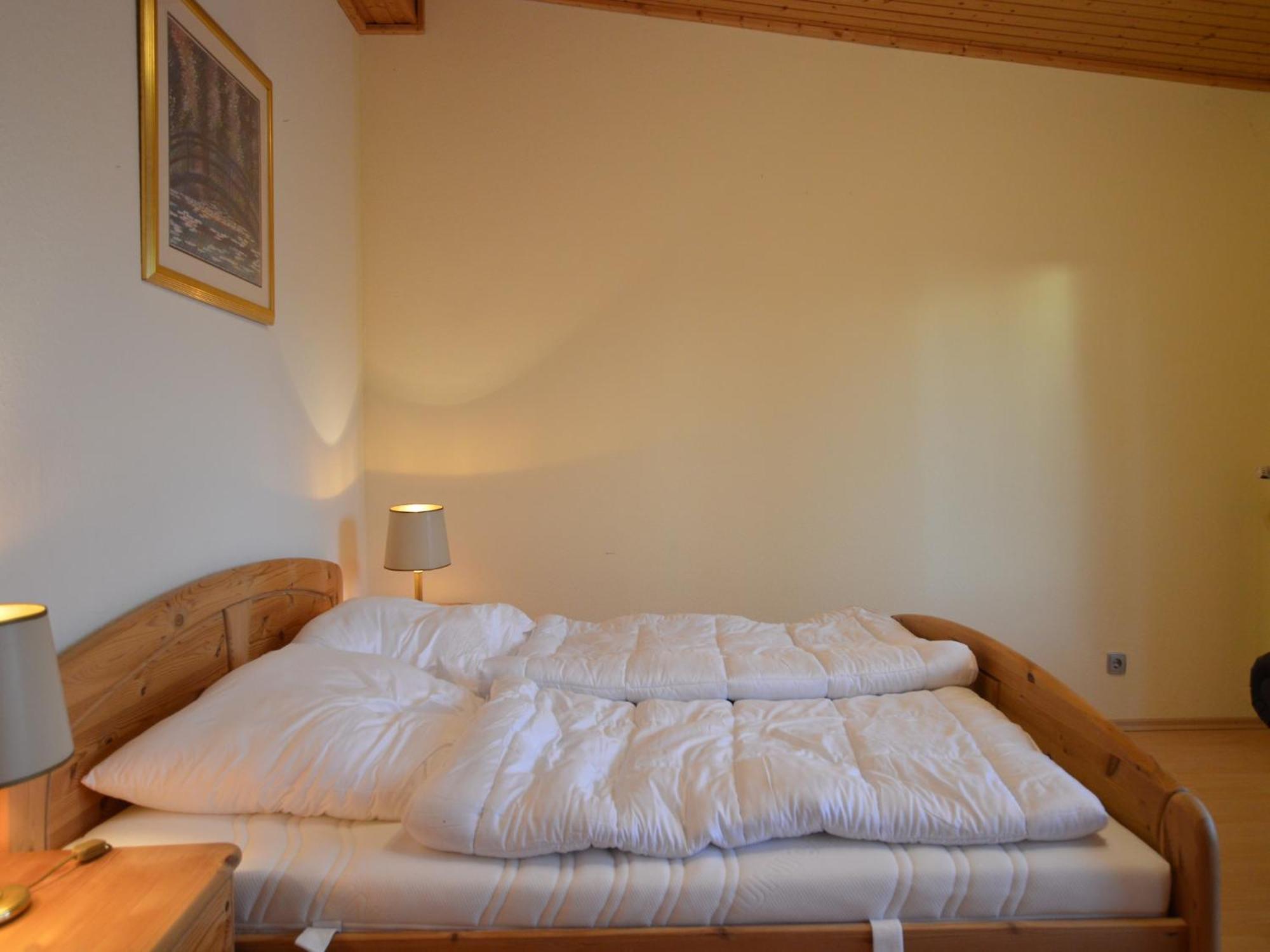 Cosy Apartment In Manderscheid With Balcony ภายนอก รูปภาพ