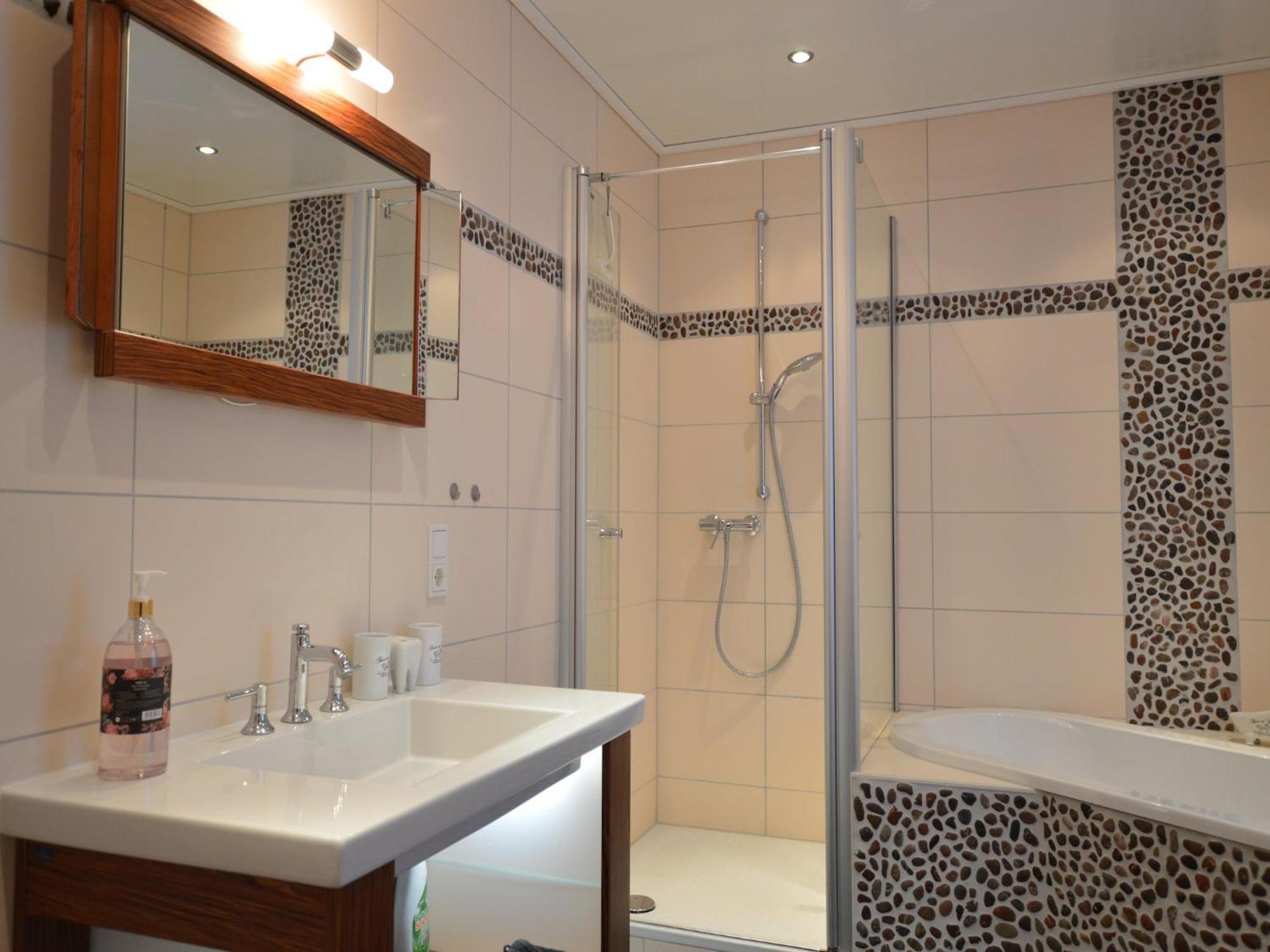 Cosy Apartment In Manderscheid With Balcony ภายนอก รูปภาพ