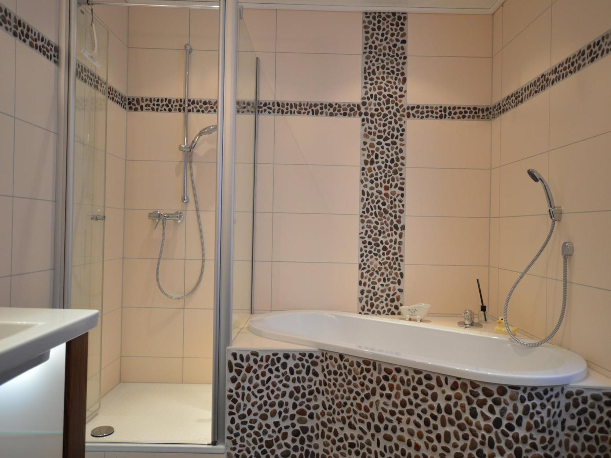Cosy Apartment In Manderscheid With Balcony ภายนอก รูปภาพ