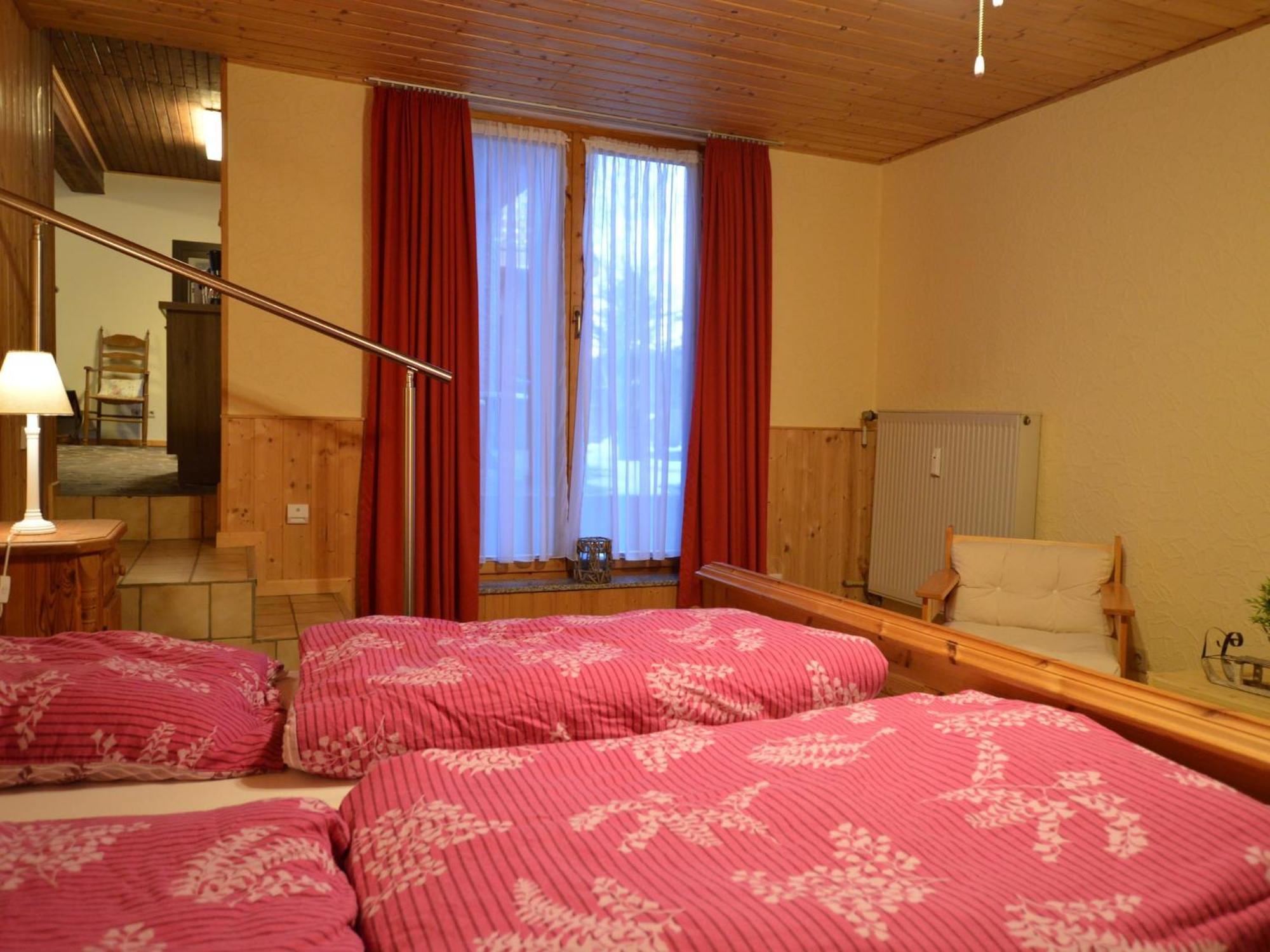 Cosy Apartment In Manderscheid With Balcony ภายนอก รูปภาพ
